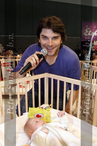 Amsterdam 16 februari 2011
Xander de Buisonje opent 9 maandenbeurs en presenteert cd voor baby\'s
Peter Smulders bv