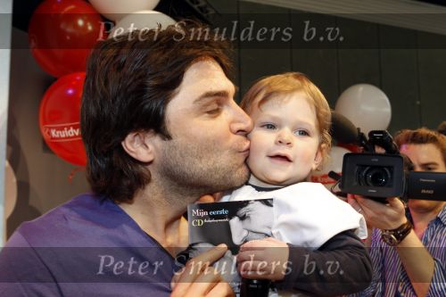 Amsterdam 16 februari 2011
Xander de Buisonje opent 9 maandenbeurs en presenteert cd voor baby\'s
Peter Smulders bv