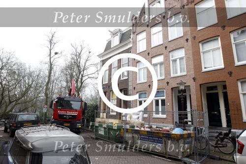 Amsterdam 3 maart 2011
Youp van t Hek en Debby Petter zijn hun nieuwe huis aan het verbouwen
Peter Smulders bv