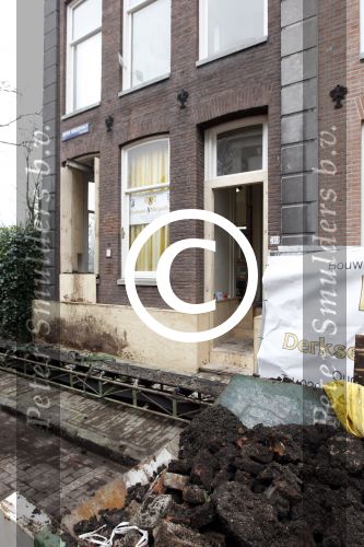 Amsterdam 3 maart 2011
Youp van t Hek en Debby Petter zijn hun nieuwe huis aan het verbouwen
Peter Smulders bv