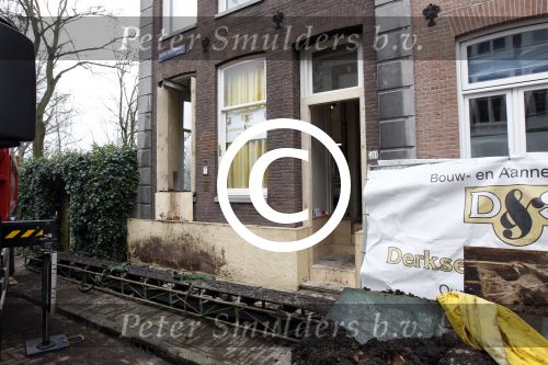 Amsterdam 3 maart 2011
Youp van t Hek en Debby Petter zijn hun nieuwe huis aan het verbouwen
Peter Smulders bv