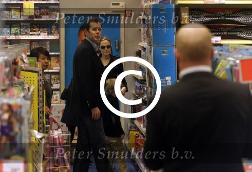 Amsterdam 14 maart 2012
Angelina Jolie with Kids in Amsterdam.
Peter Smulders bv