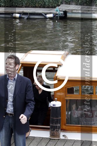 Amsterdam 14 marz 2012
Angelina Jolie with her kids on a boat trip in Amsterdam.
Peter Smulders bv