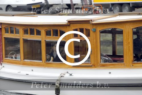 Amsterdam 14 maart 2012
Angeliina Jolie met kinderen in bootje op grachten Amsterdam.
Peter Smulders bv