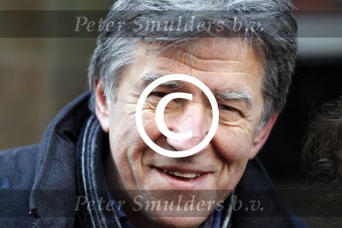 Amsterdam 4 februari 2012
Premiere achtste groepers huilen niet in Tuschinski. bartho Braat met ...
Peter Smulders bv