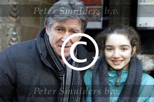 Amsterdam 4 februari 2012
Premiere achtste groepers huilen niet in Tuschinski. bartho Braat met ...
Peter Smulders bv