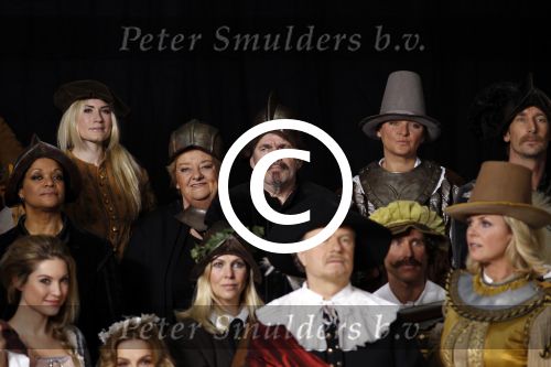Amsterdam 9 februari 2012
Patricia Steur maakt foto zoals de nachtwacht met allemaal ambassadeurs van goede doelen.
Namen aanwezige ambassadeurs: Richard Krajicek, Irene Moors, Michael Boogerd, Raemon Sluiter, Loes Luca, Christophe Haddad, Joris Lutz, Boris Dittrich, Giovanca Ostiana, Bennie Jolink, Anita Witzier, Jaap Jongbloed, Erica Terpstra, Edwin van der Sar, Lucille Werner, Nance Coolen, Peter Faber, Nikkie Plessen, Sipke Jan Bousema, Daniï¿½l Boissevain, Ruth Jacott, Jan Douwe Kroeske, Quinty Trustfull, Gaston Starreveld, Caroline Tensen, Harmen Siezen, Lauren Verster en Albert Verlinde.
Peter Smulders bv
