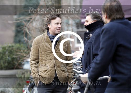 Amsterdam 3 maart 2012
Camiel Eurlings komt Ed Nijpels tegen op straat in amsterdam zuid.
Peter Smulders bv