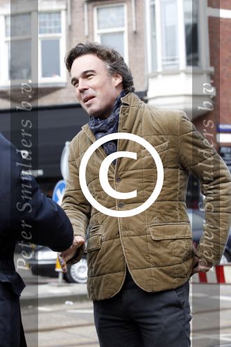 Amsterdam 3 maart 2012
Camiel Eurlings komt Ed Nijpels tegen op straat in amsterdam zuid.
Peter Smulders bv
