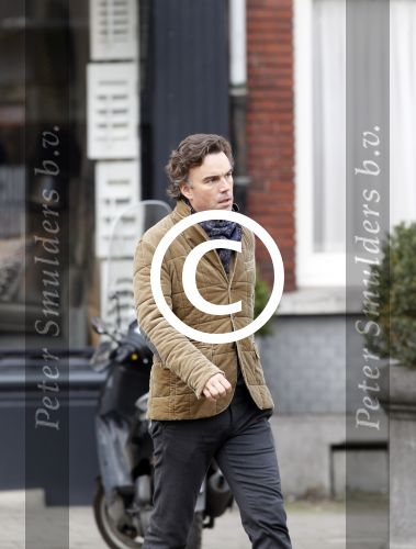 Amsterdam 3 maart 2012
Camiel Eurlings komt Ed Nijpels tegen op straat in amsterdam zuid.
Peter Smulders bv