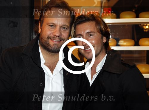 Amsterdam 13 februari 2012
Premiere Zombibi in Tuschinski. Carlo Boszhard met vriend
Peter Smulders bv