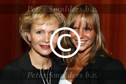 Amsterdam 5 februari 2007
Presentatie toneelstuk Steel Magnolia 
Caro Lenssen met Renee Soutendijk
Foto Peter Smulders BV
