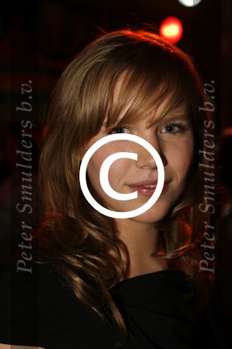 Amsterdam 7 maart 2006
Premiere ik omhels je met 1000 armen in Pathe arena.
Caro Lensen  
Peter Smulders bv