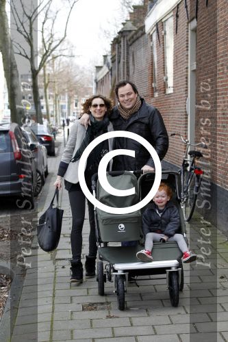 Haarlem 8 maart 2012
Caspar Burgi met zijn zoon Roque vrouw Barbara en dochter Eden in Haarlem.
Peter Smulders