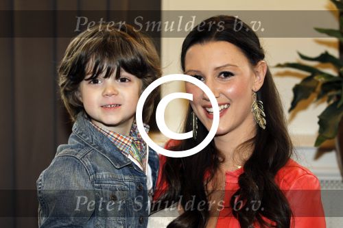 Amsterdam 14 maart 2012
Mama van het jaar verkiezing bij artis. danielle v Aalderen met zoon Willem
Peter Smulders bv