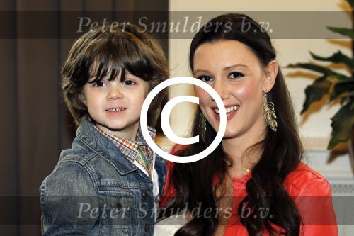 Amsterdam 14 maart 2012
Mama van het jaar verkiezing bij artis. danielle v Aalderen met zoon Willem
Peter Smulders bv