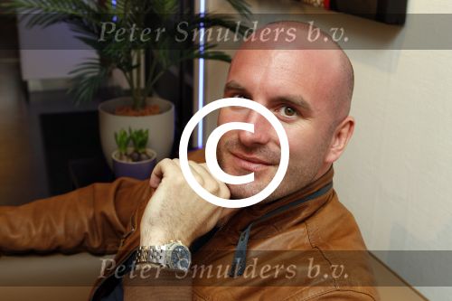 Amsterdam 14 maart 2012
Dean Saunders en Gerard Joling bij bedrijf waar ze haren implanteren.
Peter Smulders bv