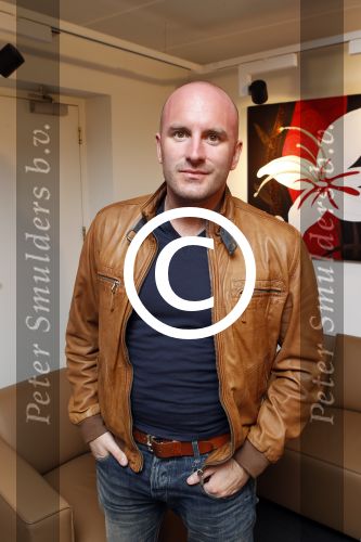 Amsterdam 14 maart 2012
Dean Saunders en Gerard Joling bij bedrijf waar ze haren implanteren.
Peter Smulders bv
