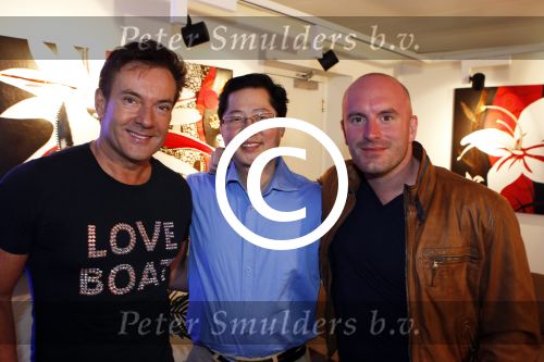 Amsterdam 14 maart 2012
Dean Saunders en Gerard Joling bij bedrijf waar ze haren implanteren.
Peter Smulders bv