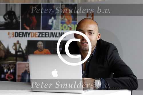 Amsterdam 23 februari 2012
Presentatie web site Demy de Zeeuw in het fashion hotel.
Peter Smulders bv