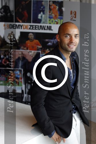 Amsterdam 23 februari 2012
Presentatie web site Demy de Zeeuw in het fashion hotel.
Peter Smulders bv