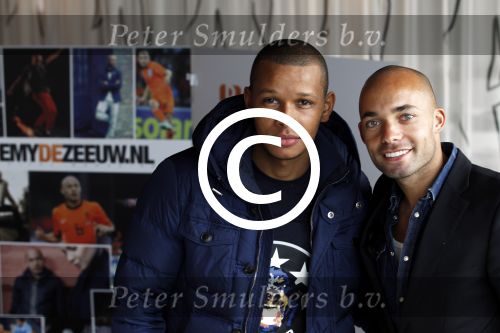 Amsterdam 23 februari 2012
Presentatie web site Demy de Zeeuw in het fashion hotel. Demy met Bolle Bof
Peter Smulders bv