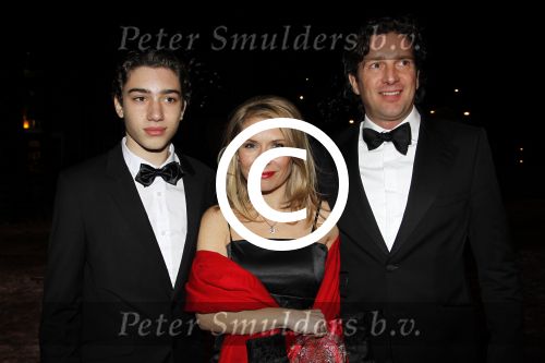 Den Haag 6 februari 2012
Premiere Als je verliefd wordt met Fajah Lourens en Bas Muijs. in Pathe Den Haag. Elle v Rijn met zoon en ...
Peter Smulders bv