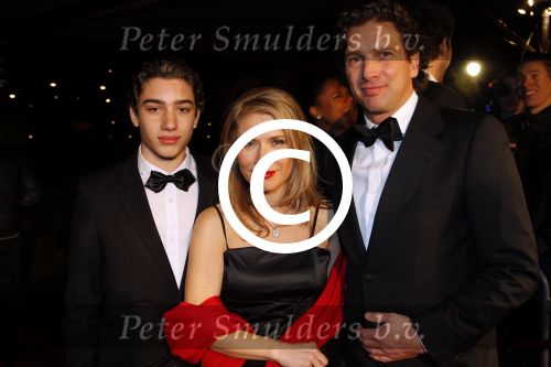 Den Haag 6 februari 2012
Premiere Als je verliefd wordt met Fajah Lourens en Bas Muijs. in Pathe Den Haag. Elle v Rijn met zoon en ...
Peter Smulders bv
