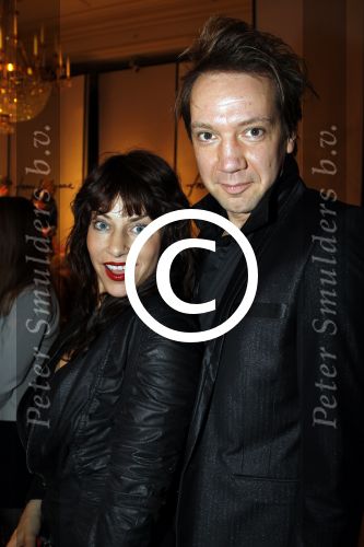 Amsterdam 11 maart 2012
Modeshow Frans Molenaar in het Amstel hotel. Ellen ten Damme met een kennis
Peter Smulders bv