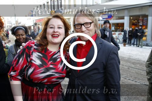 Amsterdam 4 februari 2012
Premiere achtste groepers huilen niet in Tuschinski. Eva v d Gucht met Xander Straat
Peter Smulders bv