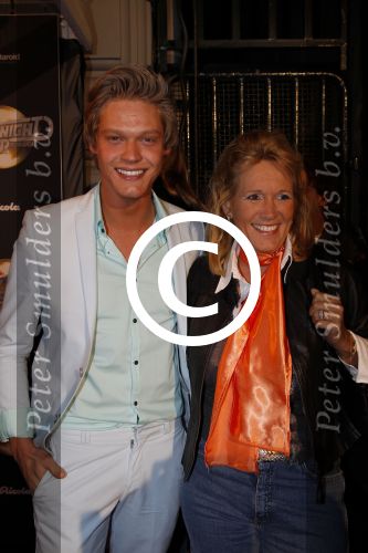 Amsterdam 17 februari 2012
Premiere Saturday night fever in Carre.
Ferry Doedens met zijn moeder
Peter Smulders bv