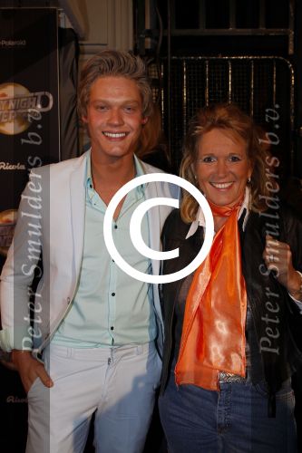 Amsterdam 17 februari 2012
Premiere Saturday night fever in Carre.
Ferry Doedens met zijn moeder
Peter Smulders bv