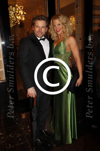 Amsterdam 13 februari 2012
Premiere Zombibi in Tuschinski. Ferry Somogyi met vriendin
Peter Smulders bv