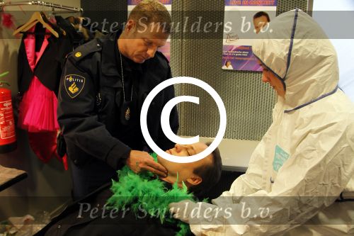 Hilversum 8 februari 2012
Frans Bauer vermoord door Dries Roelvink voor kinderprogramma Zapp.
Peter Smulders bv