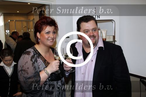 Tiel 12 februari 2012
Marloes Duijts de vrouw van Frans Duijts opent haar kapsalon .
Peter Smulders bv