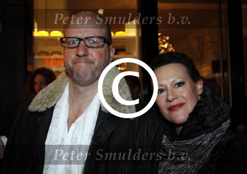 Amsterdam 13 februari 2012
Premiere Zombibi in Tuschinski. Frans v Deursen met vrouw
Peter Smulders bv