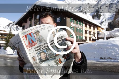 Innsbruck en Lech 18 februari 2012
Prins Friso ligt in het universitair ziekenhuis na zijn ongeluk met lawine in Lech.
Koningin Beatrix en zijn vrouw Prinses Mabel Wisse Smit zoeken hem op. krant met artikel Friso
Peter Smulders bv