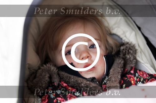 Amsterdam 8 februari 2012
Gallyon v Vessem achter de kinderwagen op de pc hooftstraat. Dochter Gallyon
Peter Smulders bv