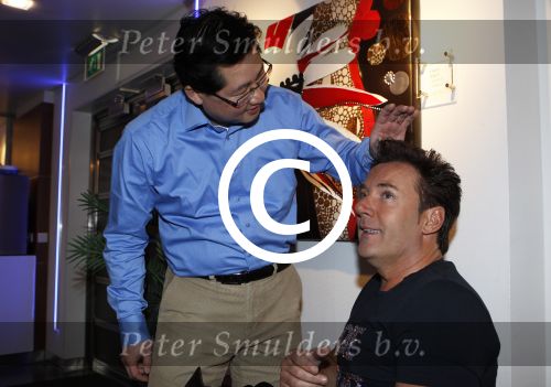 Amsterdam 14 maart 2012
Dean Saunders en Gerard Joling bij bedrijf waar ze haren implanteren.
Peter Smulders bv