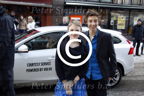 Amsterdam 4 februari 2012
Premiere achtste groepers huilen niet in Tuschinski. Nils Verkooijen met Hanna Obbeek
Peter Smulders bv