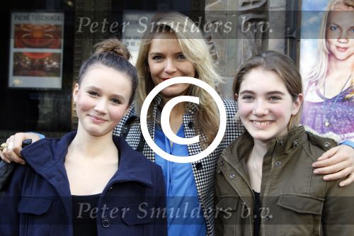 Amsterdam 4 februari 2012
Premiere achtste groepers huilen niet in Tuschinski. Hanna Verboom
Peter Smulders bv