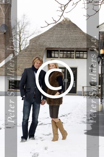Ophemert 7 februari 2012
Hans Kraaij Jr. en Sophie Kraay  bij hun huis in Ophemert.
Peter Smulders bv