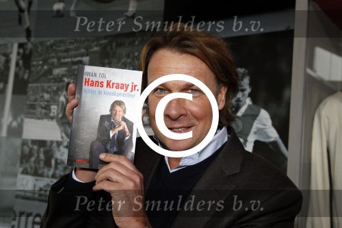 Amsterdam 14 februari 2012
Hans Kraay met zijn vrouw Sophie en schrijver Iwan Tol bij presentatie boek bij ajax op de toekomst.
Peter Smulders bv