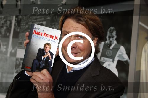 Amsterdam 14 februari 2012
Hans Kraay met zijn vrouw Sophie en schrijver Iwan Tol bij presentatie boek bij ajax op de toekomst.
Peter Smulders bv