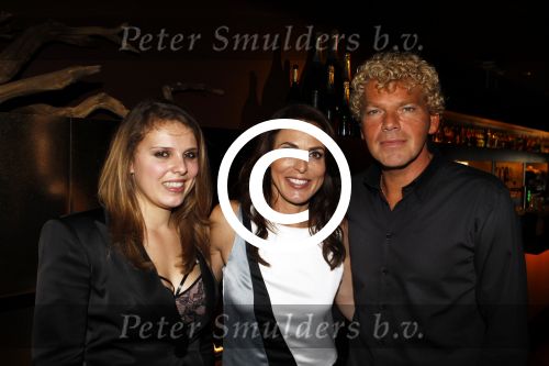 Amsterdam 12 maart 2012
Presentatie boek Heleen v Royen. Ton v Royen met dochter
Peter Smulders bv
