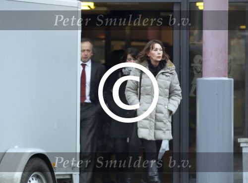 Made, 16 Februari 2012
Minister van Landbouw Henk Bleker (58 jaar) samen met zijn vriendin, Barbara Rijlaarsdam (26 jaar), journaliste bij het NRC nadat ze samen met de moeder van Barbara op bezoek zijn geweest bij de oma van Barbara.
Foto Peter Smulders BV