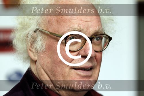 Amsterdam 13 maart 2012
Presentatie Hi Ha hondenlul met oa Henk Spaan Frans v Deursen Diederik v Vleuten Nico Dijkshoorn Kees v Nieuwkerk en Teddy Cherim.
Peter Smulders bv