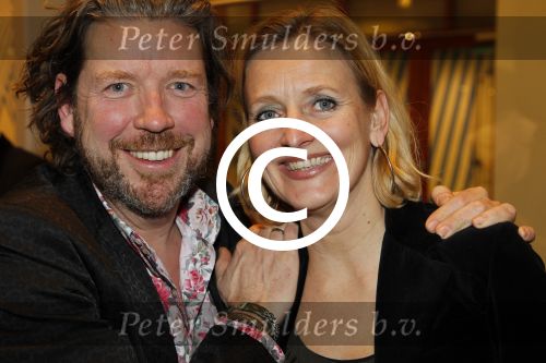 Hoofddorp 6 februari 2012
Premiere eten met vrienden met oa Rick Engelkes Lone v Roosendaal Miryanna v Reeden en Kees Boot in de schouwburg van Hoofddorp. Henkjan Smits met vrouw
Peter Smulders bv