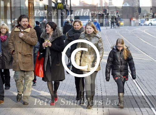Amsterdam 11 februari 2012
Premiere Tony 10 in Tuschinski. Henkjan Smits met vrouw en kinderen
Peter Smulders bv