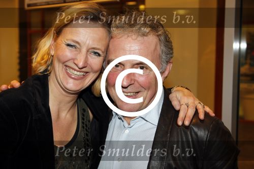 Hoofddorp 6 februari 2012
Premiere eten met vrienden met oa Rick Engelkes Lone v Roosendaal Miryanna v Reeden en Kees Boot in de schouwburg van Hoofddorp. Huub Stapel met vrouw Henkjan Smits
Peter Smulders bv